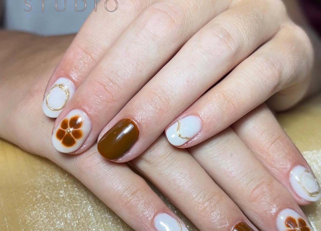Nail colour at Ao Nang Nail Studio in Krabi